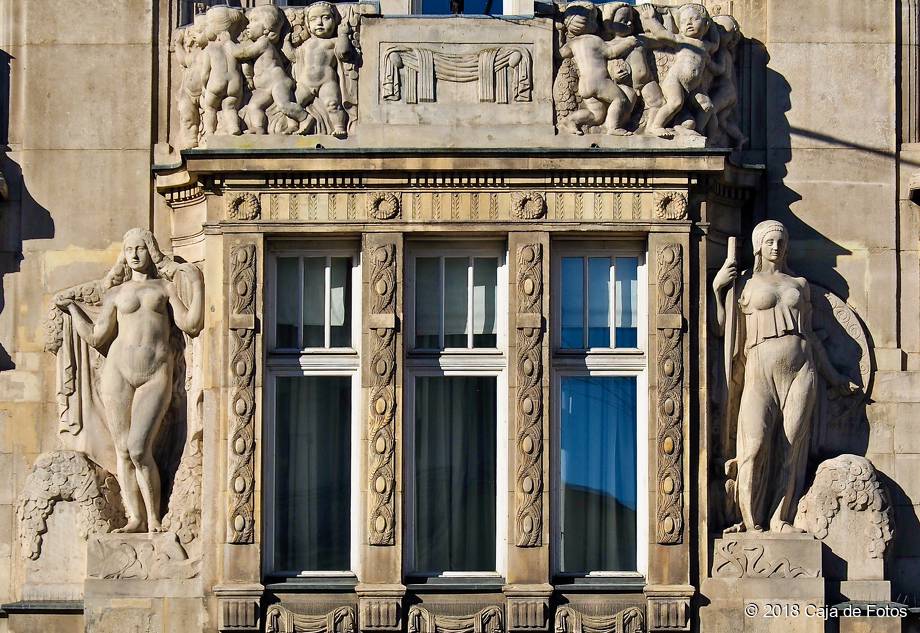 Budapest. József Nádor tér, Pénzügyminisztérium