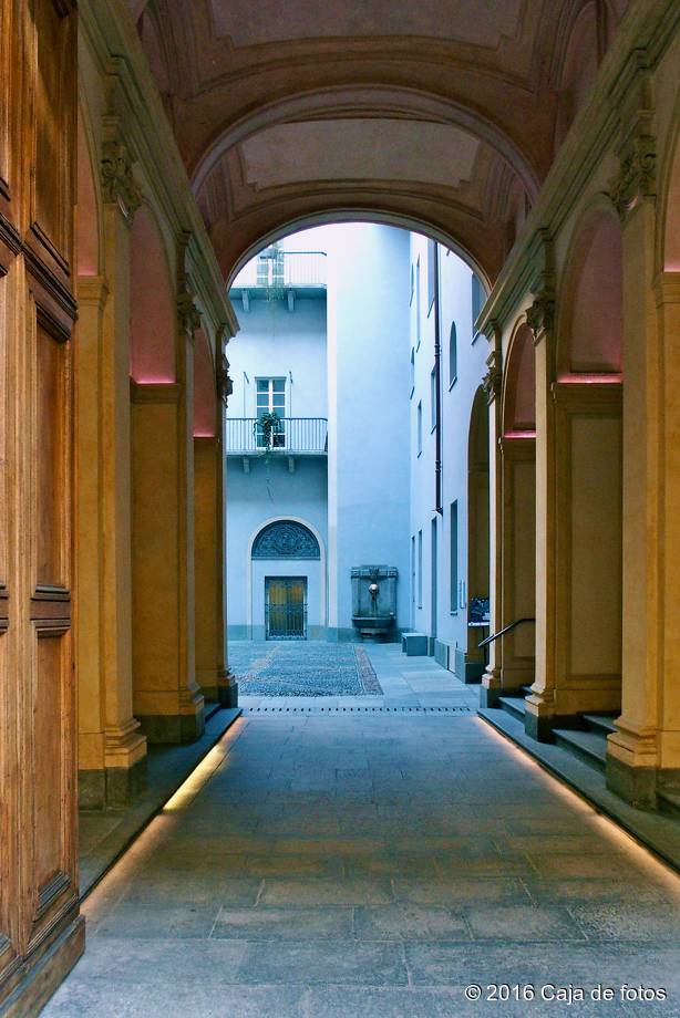 Turín. Via Alfieri, Palazzo Valperga Galleani (ArchDaily Building of the Year 2015)