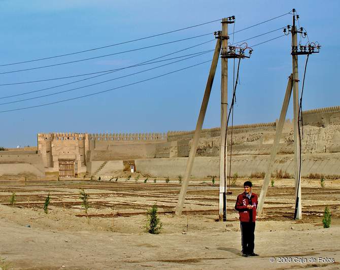 Bukhara. Muralla